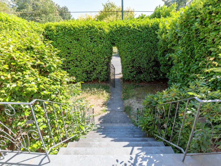 2529 W 41st Avenue, Vancouver, BC, V6N 3C2 - 2