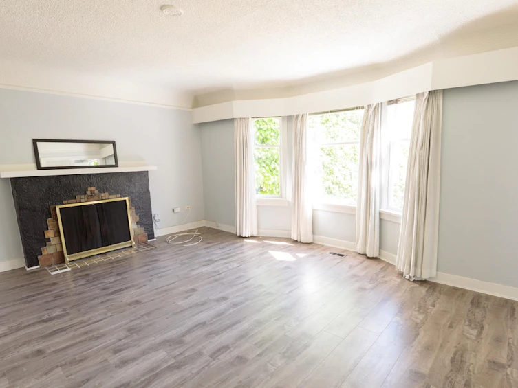 2529 W 41st Avenue, Vancouver, BC, V6N 3C2 - 4
