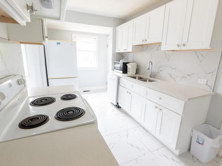 2529 W 41st Avenue, Vancouver, BC, V6N 3C2 - 7