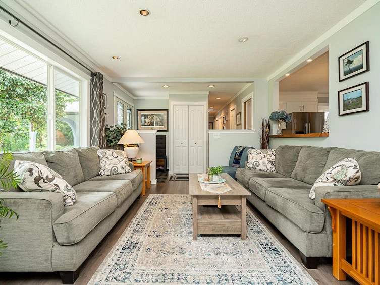 1674 Connaught Drive, Port Coquitlam, BC, V3C 4G8 - 9