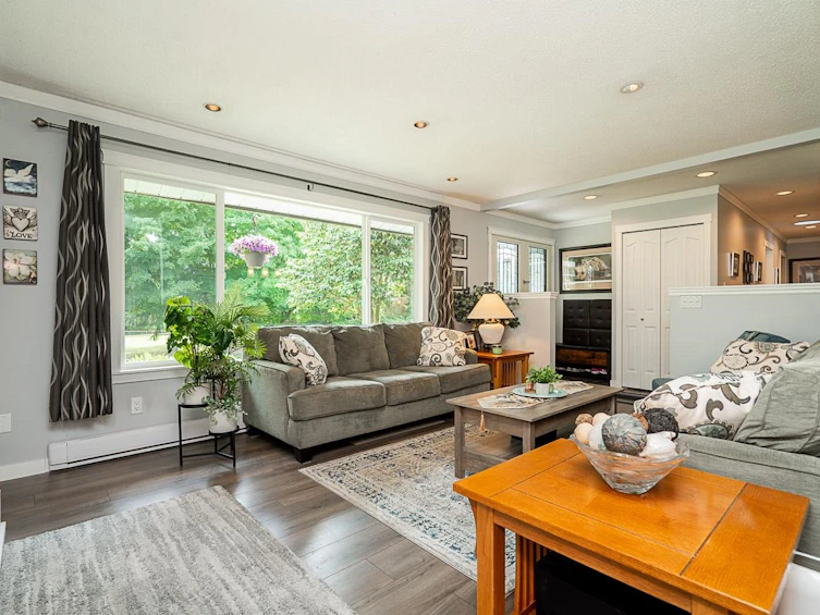 1674 Connaught Drive, Port Coquitlam, BC, V3C 4G8 - 8