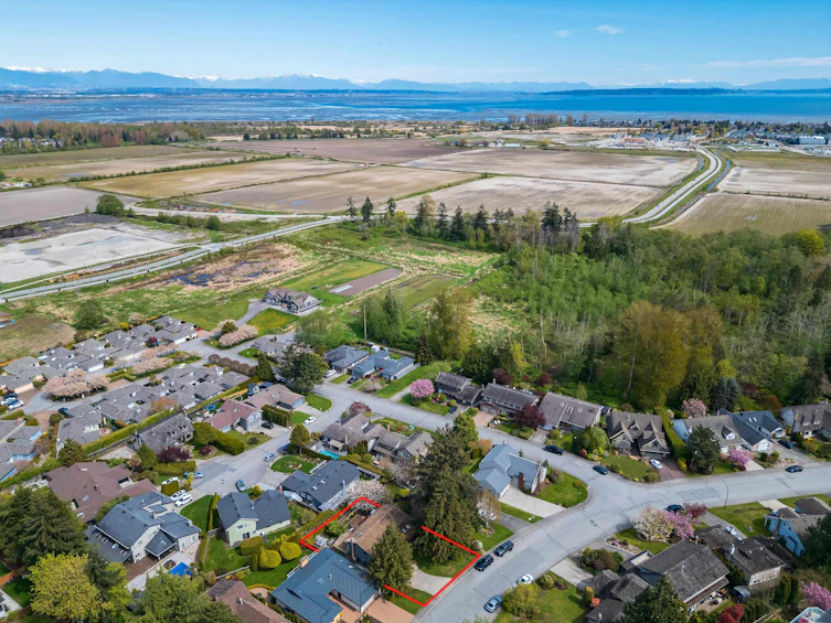 5627 Timbervalley Road, Delta, BC, V4L 2E7 - 33