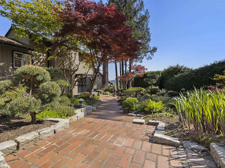 12670 Station Place, Surrey, BC, V3X 3C5 - 12