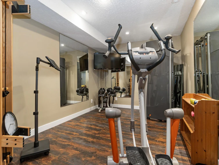 46046 Lake Drive, Chilliwack, BC, V2R 2P9 - 32