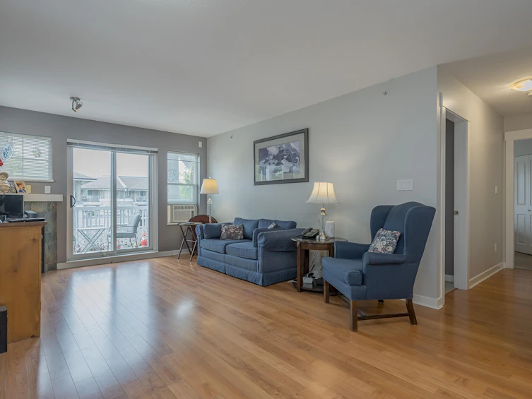 410-20750 Duncan Way, Langley, BC, V3A 9J6 - 4