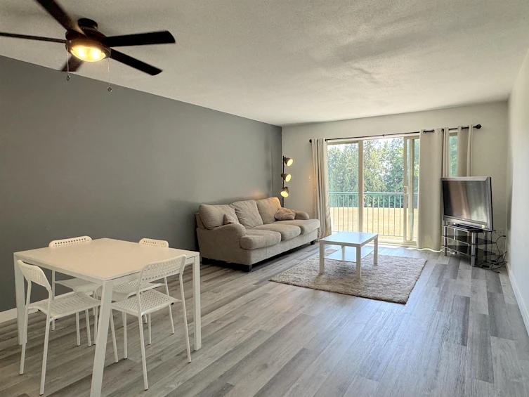 33-622 Farnham Road, Gibsons, BC, V0N 1V8 - 4