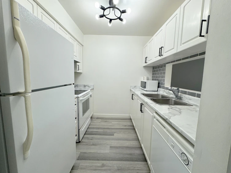 33-622 Farnham Road, Gibsons, BC, V0N 1V8 - 13