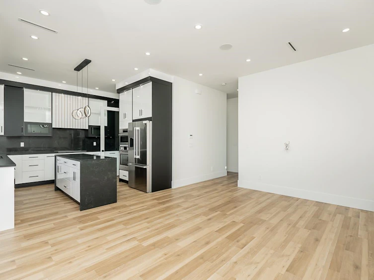 1585 168 Street, Surrey, BC, V3S 9X7 - 9