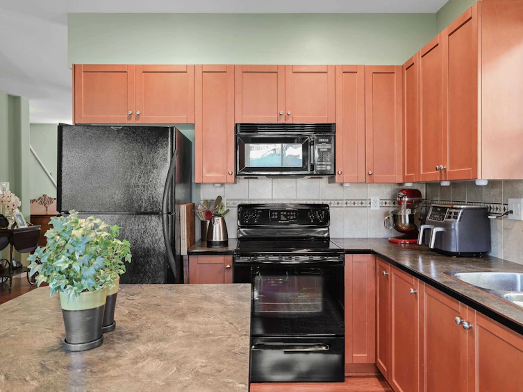 19081 69th Avenue, Surrey, BC, V4N 0A4 - 6