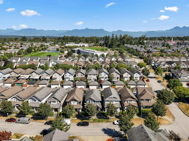 19081 69th Avenue, Surrey, BC, V4N 0A4 - 33