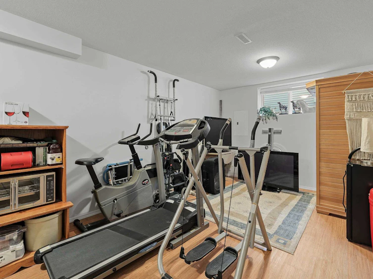 19081 69th Avenue, Surrey, BC, V4N 0A4 - 21