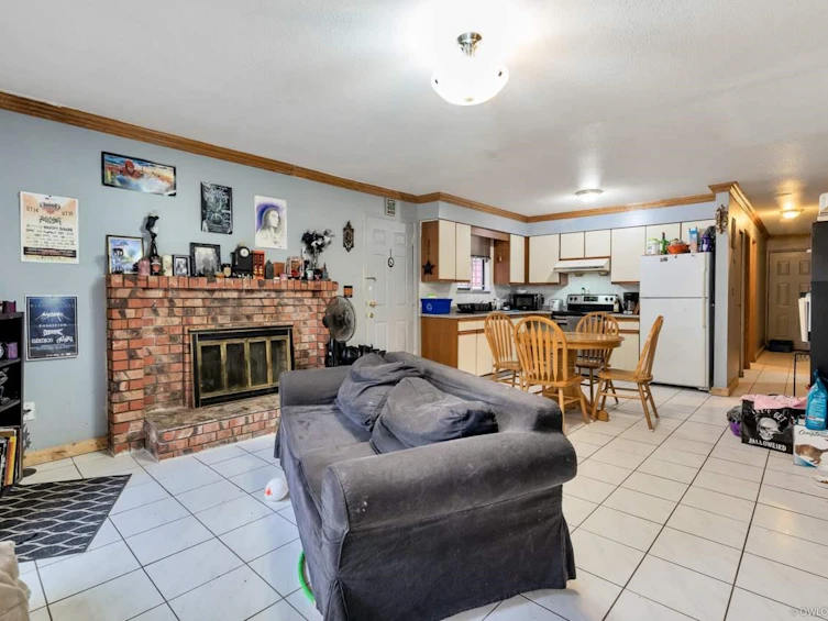 1206 E 11th Avenue, Vancouver, BC, V5T 2G3 - 9
