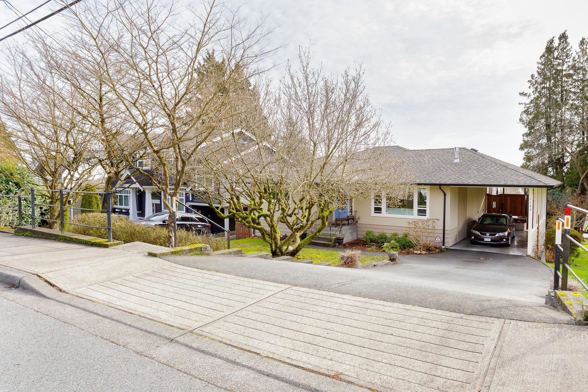 1120 Rochester Avenue, Coquitlam, BC, V3K 2X4