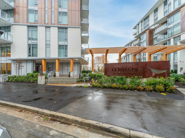 205-3198 Riverwalk Avenue, Vancouver, BC, V5S 0E8 - 3