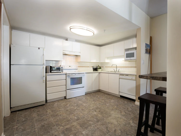 1122 O'flaherty Gate, Port Coquitlam, BC, V3C 6H2 - 9