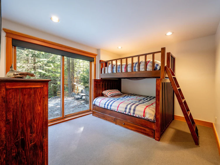 3806 Sunridge Place, Whistler, BC, V8E 0W1 - 31