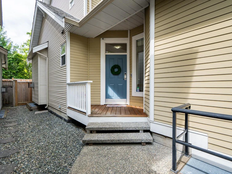 6985 196a Street, Langley, BC, V2Y 3A7 - 3