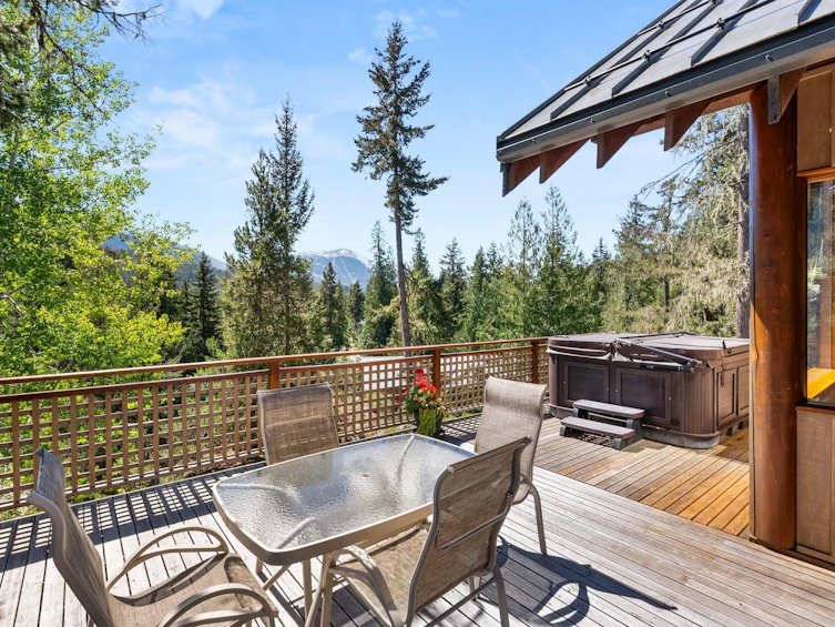 9551 Emerald Drive, Whistler, BC, V8E 0G5 - 9