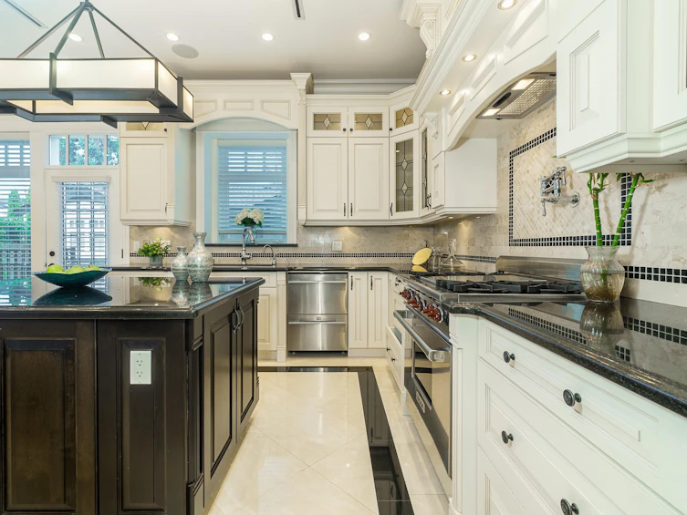 1657 W 58th Avenue, Vancouver, BC, V6P 1W8 - 14