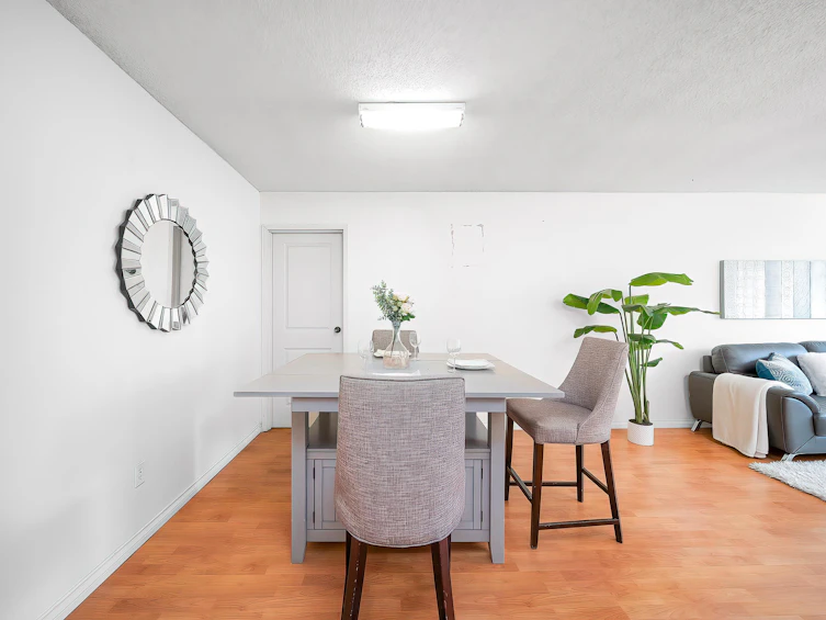 211-8700 Ackroyd Road, Richmond, BC, V6X 3G2 - 3