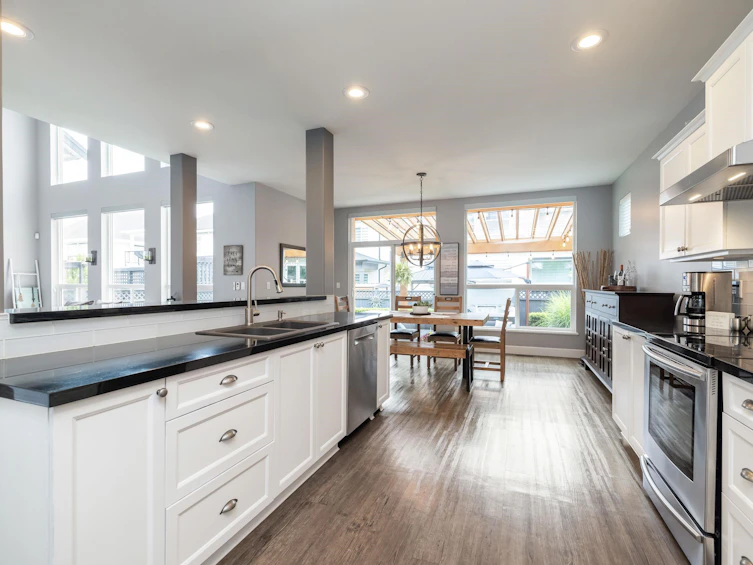 8344 209a Street, Langley, BC, V2Y 0A5 - 11