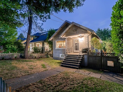 1408 Edinburgh Street - 3