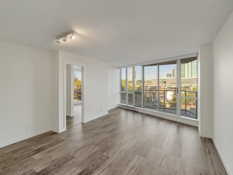 502-13618 100 Avenue, Surrey, BC, V3T 0A8 - 4