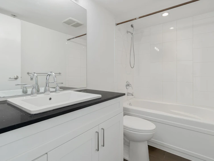 502-13618 100 Avenue, Surrey, BC, V3T 0A8 - 16