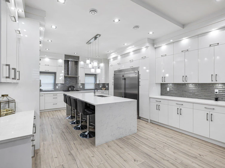 10805 141 Avenue, Surrey, BC, V3R 3J5 - 11
