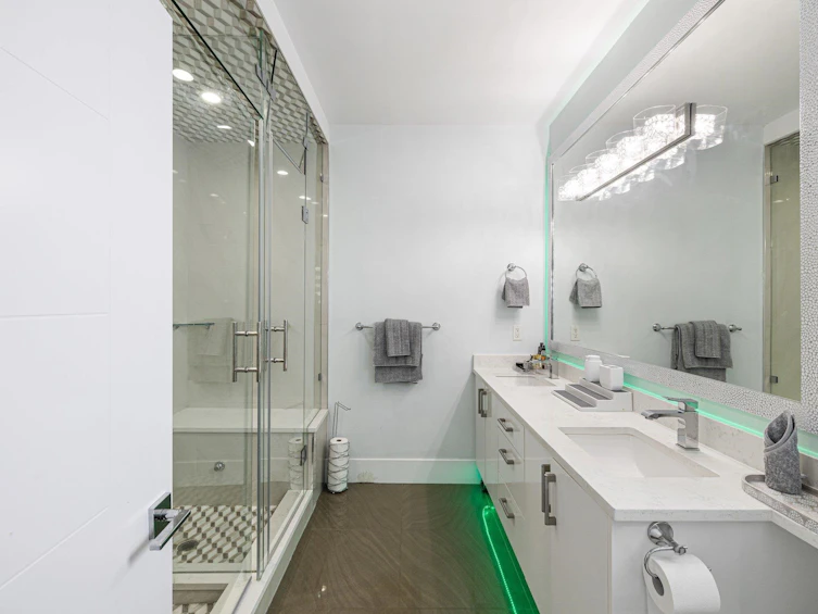 10805 141 Avenue, Surrey, BC, V3R 3J5 - 20