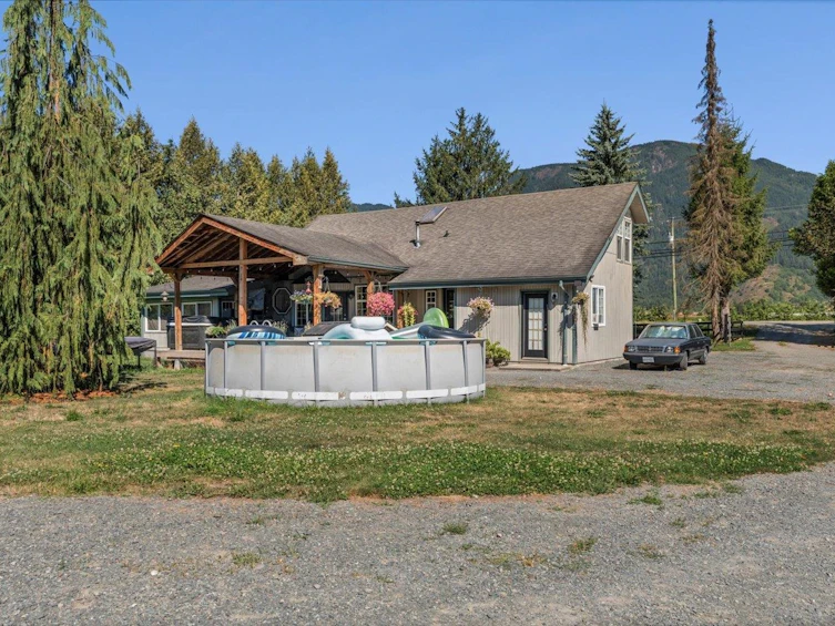 5610 Lougheed Highway, Agassiz, BC, V0M 1A1 - 3