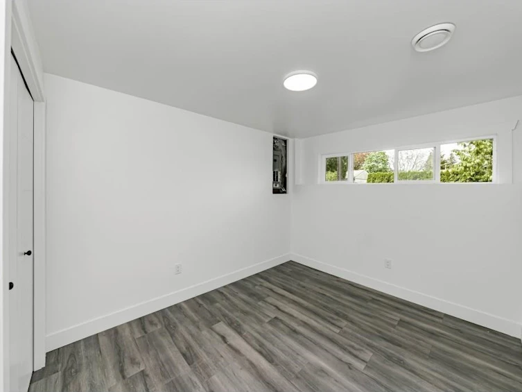 14927 Kew Drive Drive, Surrey, BC, V3R 4Y1 - 28