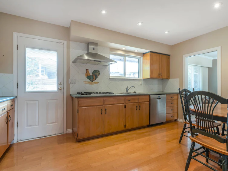 837 Poirier Street, Coquitlam, BC, V3J 6C2 - 15