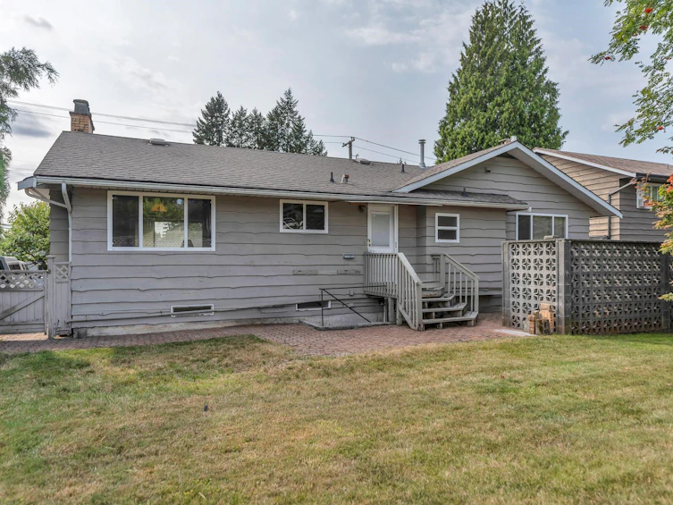 837 Poirier Street, Coquitlam, BC, V3J 6C2 - 8