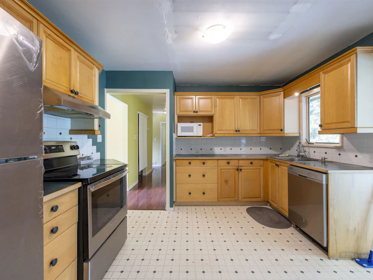 15523 105a Avenue, Surrey, BC, V3R 1S7 - 14