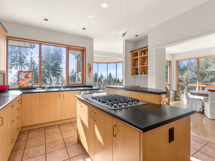 1911 Grandview Road, Gibsons, BC, V0N 1V5 - 13