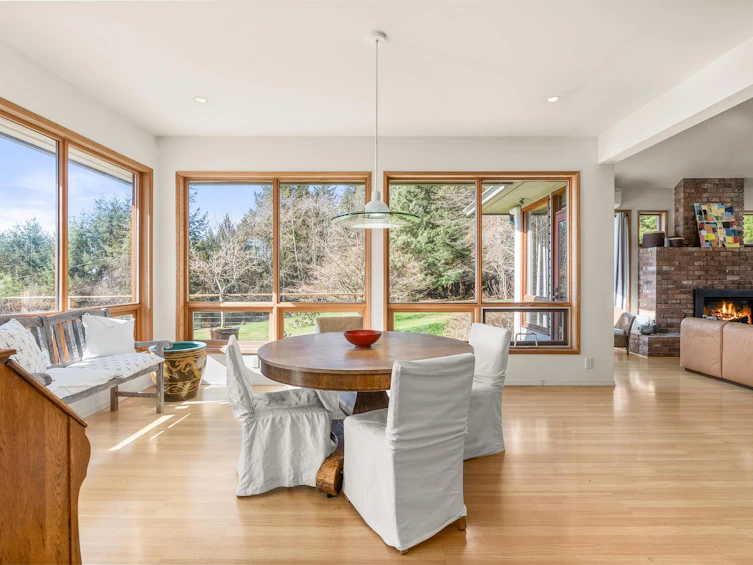 1911 Grandview Road, Gibsons, BC, V0N 1V5 - 8