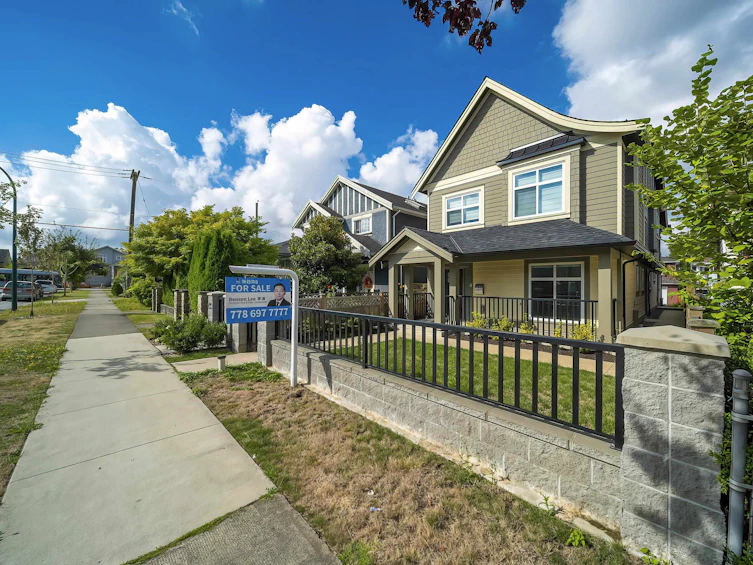 6447 Beatrice Street, Vancouver, BC, V5P 3R5 - 3