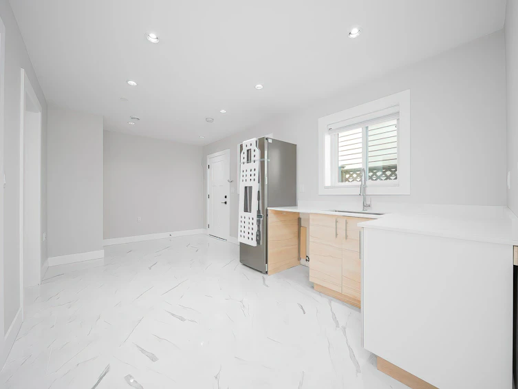 6447 Beatrice Street, Vancouver, BC, V5P 3R5 - 16