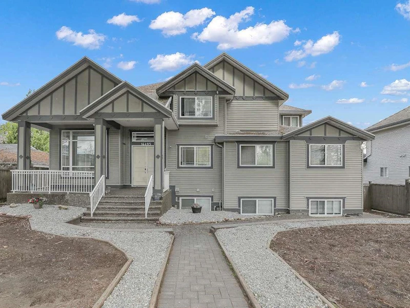 14495 72nd Avenue, Surrey BC V3S 2E6
