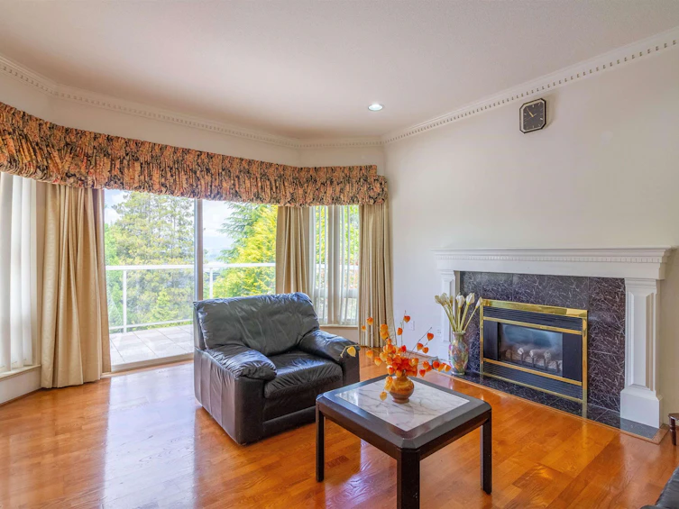 7286 Barnet Road, Burnaby, BC, V5A 1E2 - 6