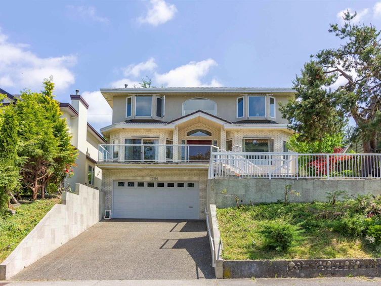 7286 Barnet Road, Burnaby, BC, V5A 1E2