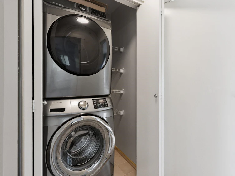 8402 Keystone Street, Vancouver, BC, V5S 4S2 - 30
