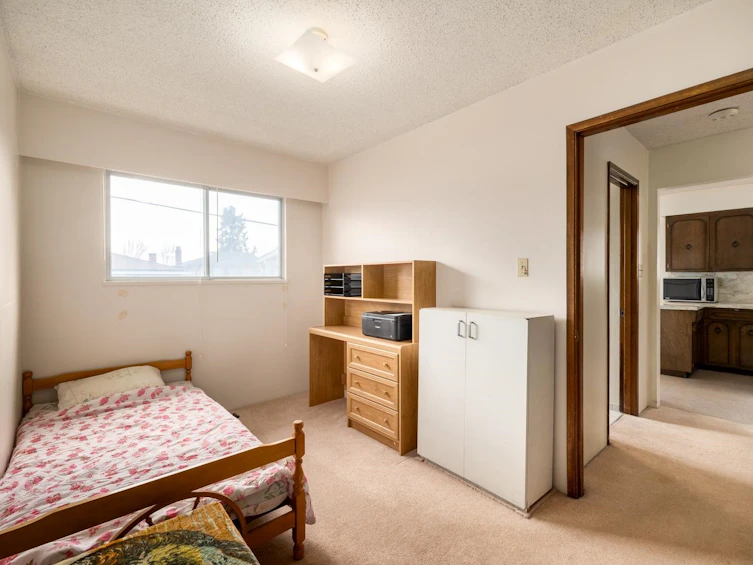 2270 E 54th Avenue, Vancouver, BC, V5P 1Y7 - 16