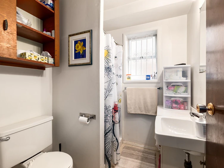 2270 E 54th Avenue, Vancouver, BC, V5P 1Y7 - 26