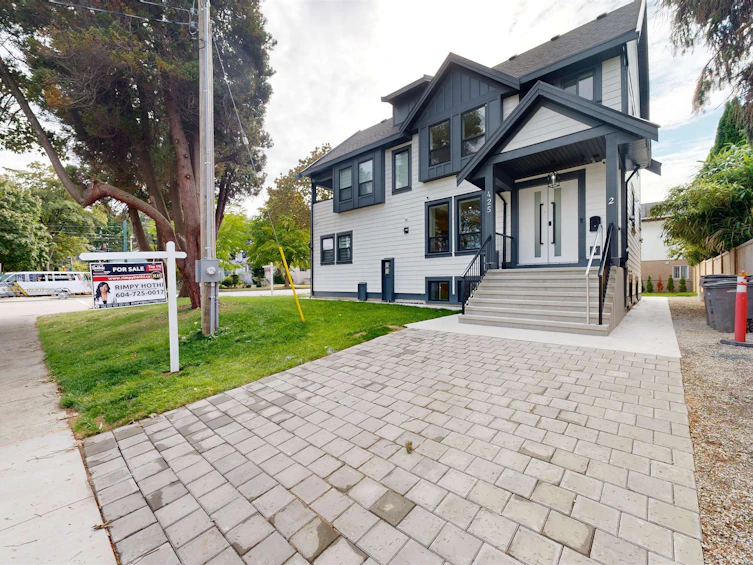 425 N Kaslo Street, Vancouver, BC, V5K 3N2 - 39