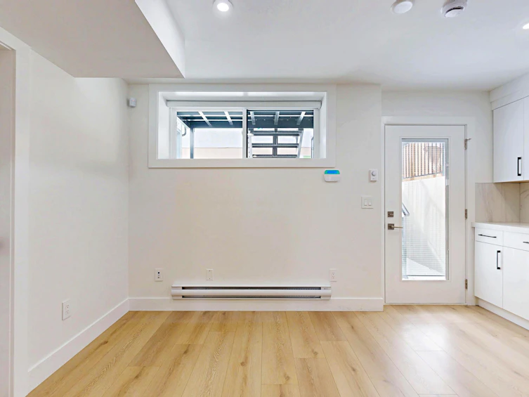 425 N Kaslo Street, Vancouver, BC, V5K 3N2 - 35