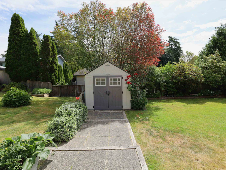6318 Picadilly Place, Sechelt, BC, V0N 3A0 - 5