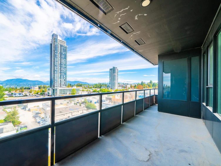 1011-10626 City Parkway, Surrey, BC, V3T 0S3 - 12