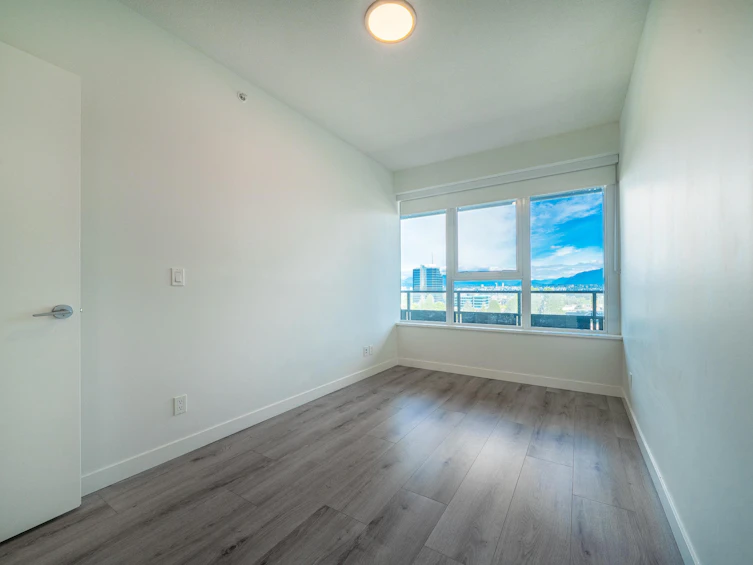 1011-10626 City Parkway, Surrey, BC, V3T 0S3 - 6